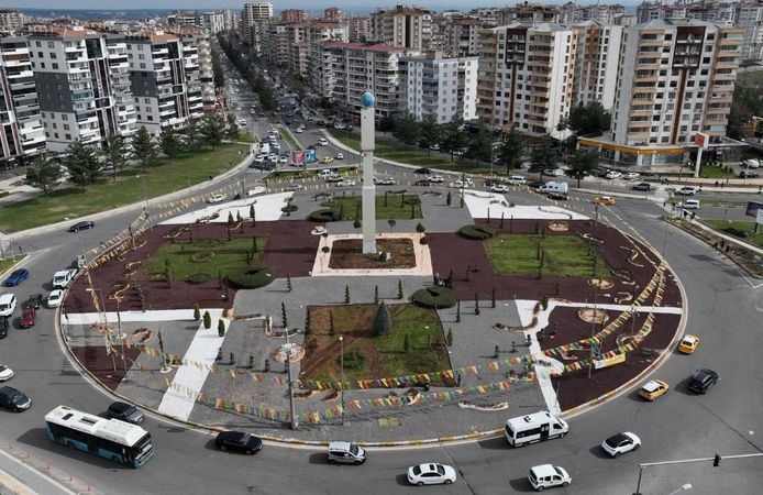 Diyarbakır'da 8 bin metrekarelik kavşak baştan aşağı yenilendi