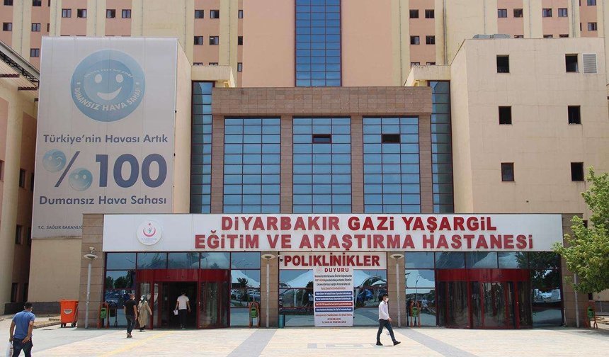 Suriye tarafından gelen mermiyle yaralanan çocuk Diyarbakır'a sevk edildi