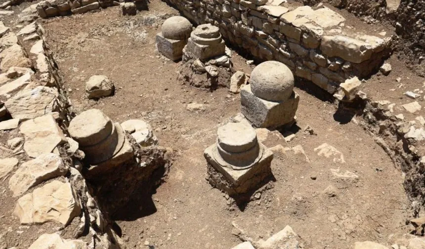 Diyarbakır'da 1500 yıllık kilise kalıntısında yeni buluntular