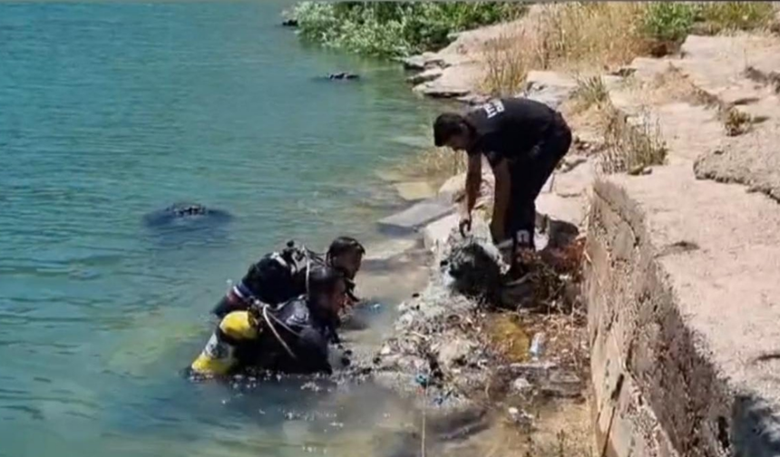 Eğil’de baraj gölünde dalgıçlarla temizlik operasyonu