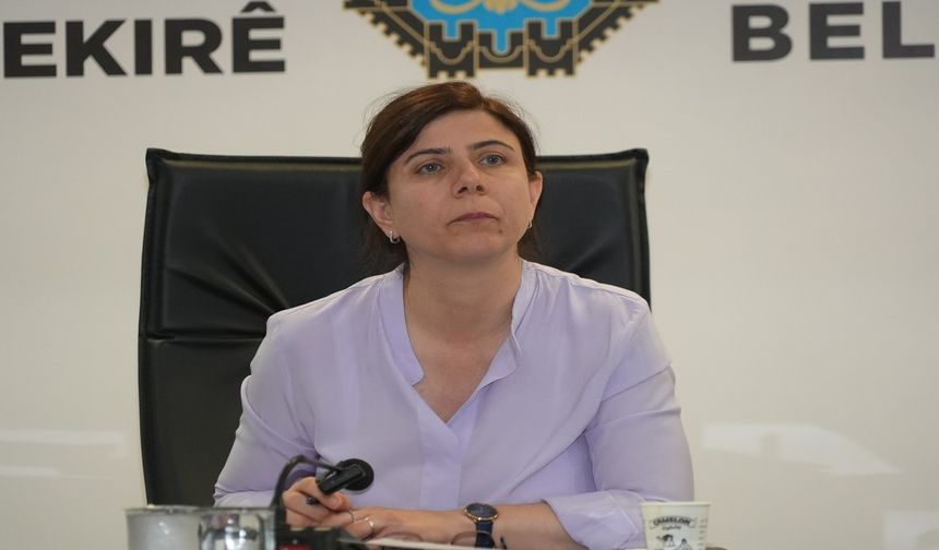 Serra Bucak, muhtarlarla toplantı yaparak sorunları dinledi