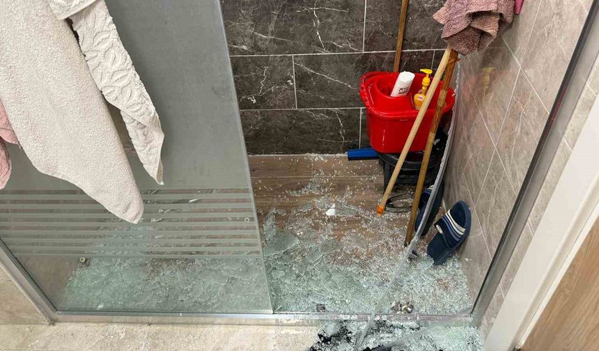 Diyarbakır’da duş kabini camı patladı: kadın şikayetçi oldu