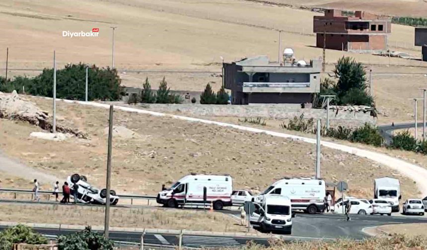 Diyarbakır Çınar’da otomobil takla attı