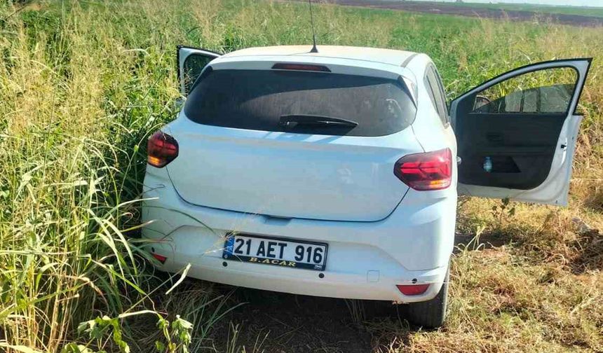 Diyarbakır Çınar’da otomobil tarlaya uçtu: 5 yaralı