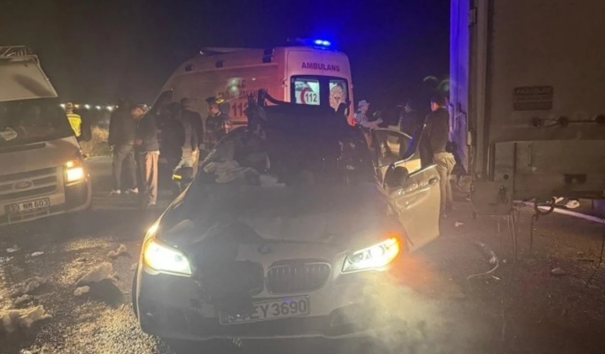 Diyarbakır’da akşam saatlerinde kaza: Durumu ağır yaralılar var