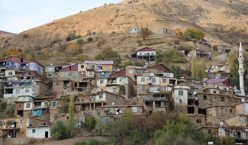 Diyarbakır'da asırlık kerpiç evler kartpostallık görüntü sundu