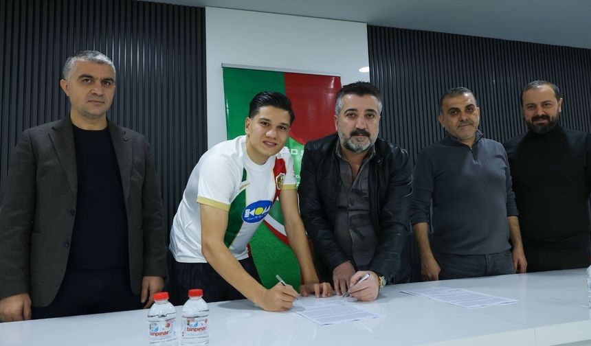 Amedspor'un Atakan Müjde'yi açıkladığı videoda yeni transfer detayı!