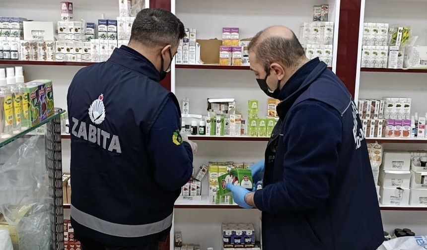 Diyarbakır'da zabıtadan şok denetim: 700 ürün imha edildi