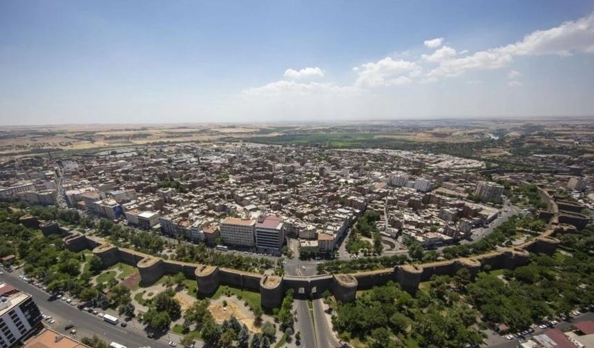 Diyarbakır'da ilçe ilçe nüfus rakamları: Bazı ilçeler arttı bazıları azaldı!
