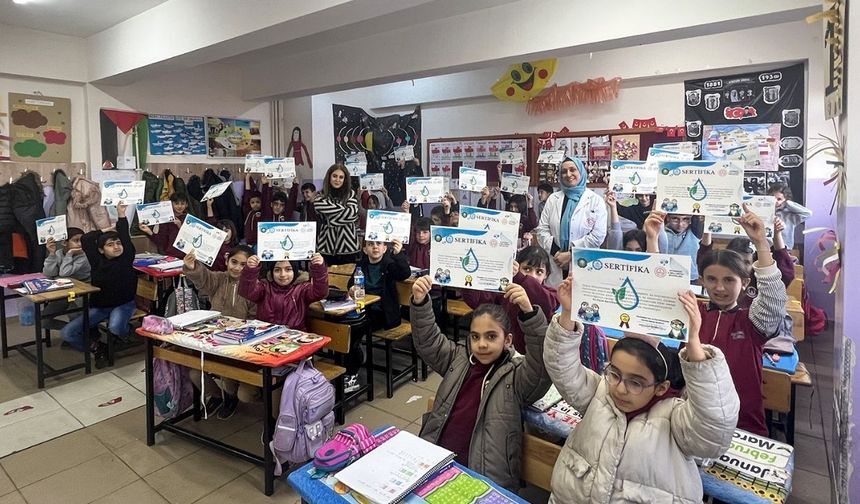 Diyarbakır'ın 'Su Elçileri' yetişiyor: Bir haftada 1076 öğrenciye eğitim