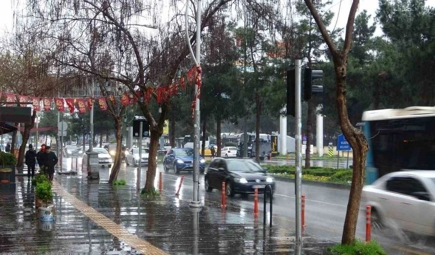 Diyarbakır'da hava birden değişecek: Şemsiyeleri hazırlayın