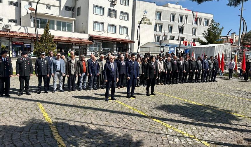 Çermik'te saygı duruşu: Zaferin 111. yılı kutlandı