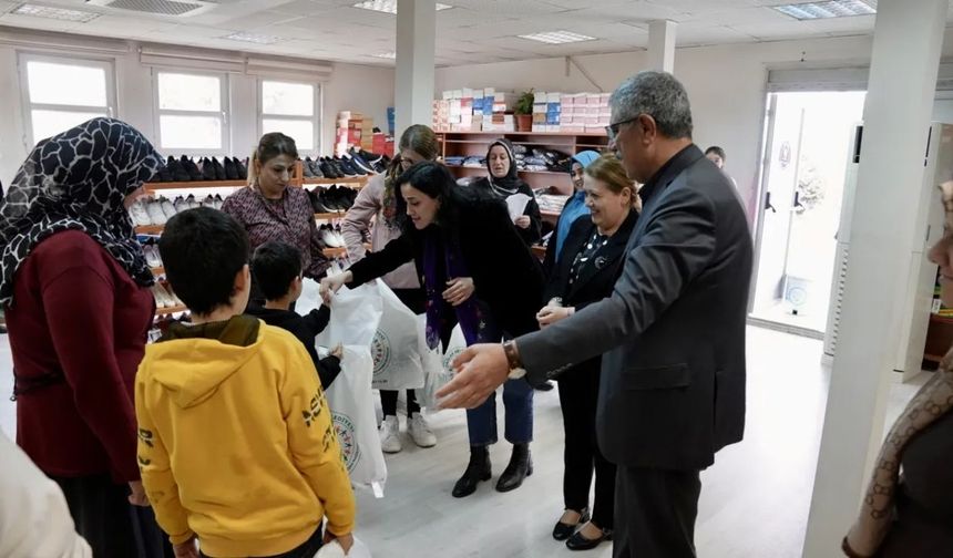 Diyarbakır'da çocuklar bayrama mutlu girdi: 1193 kişiye destek sağlandı