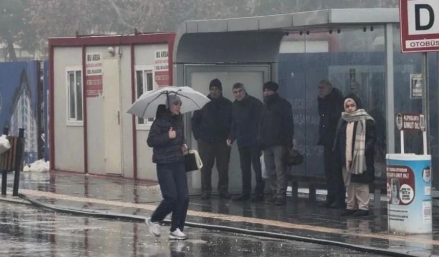 Diyarbakırlılar dikkat: Kuvvetli sağanak yağış uyarısı geldi!