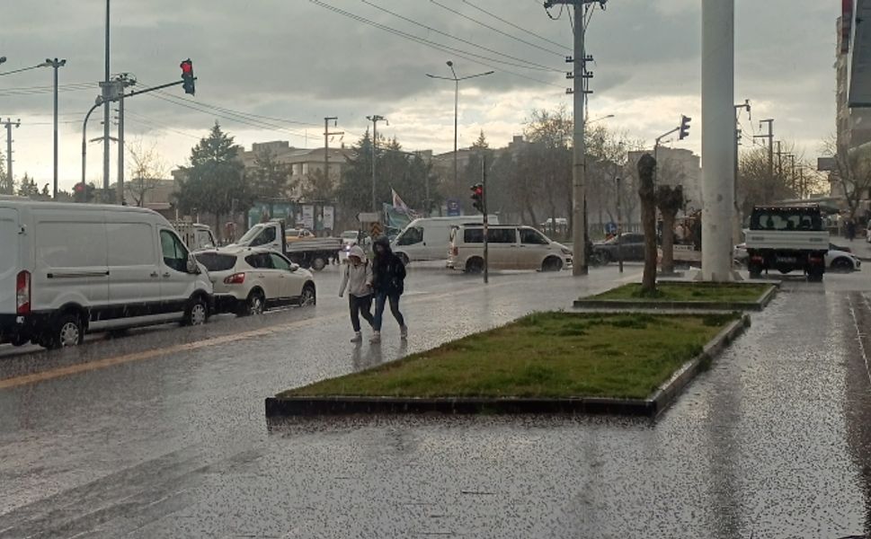 Diyarbakır’da Meteoroloji uyardı: Kuvvetli yağışlara dikkat!