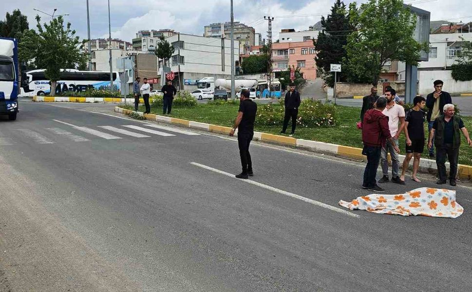 Diyarbakır’da otobüsün çarptığı yaşlı adam öldü