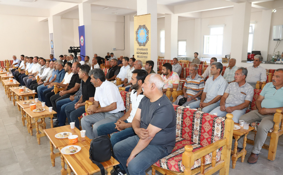 Lice’de kırsal mahalle yolları ve su sorunları masaya yatırıldı