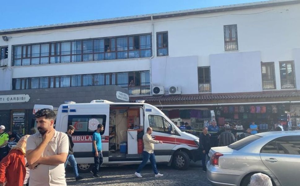 Sur’da bıçaklı kavga: 1 ölü, 2 gözaltı