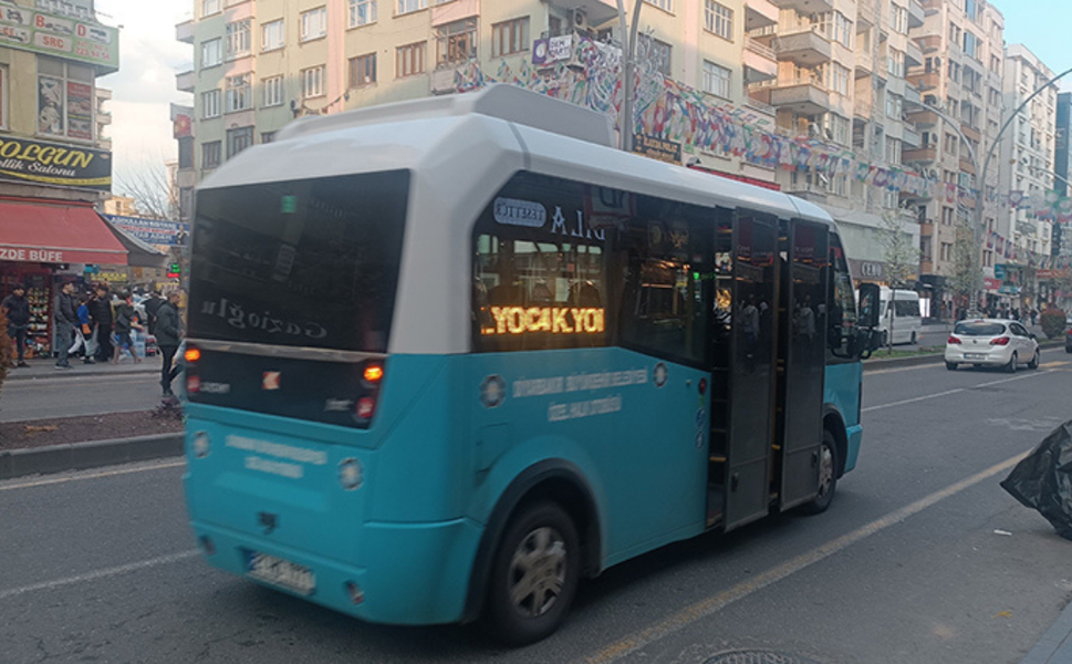 Ücretsiz yolcuyu almayan otobüse trafikten men