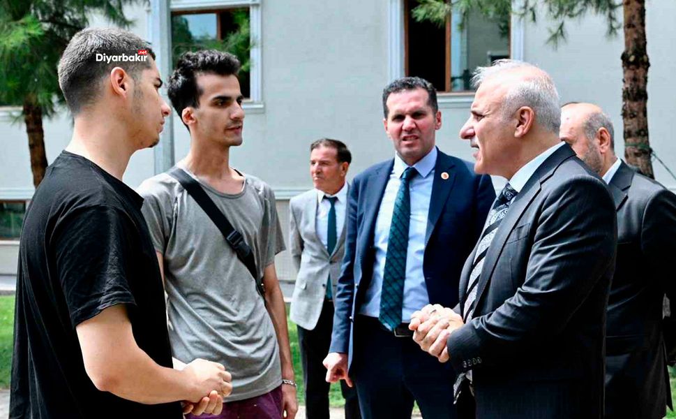 Vali Zorluoğlu’ndan yurt incelemesi