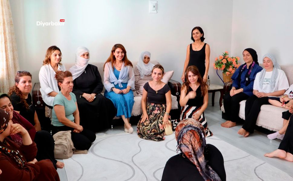 Diyarbakır Surda kadınlar dayanışma için buluştu