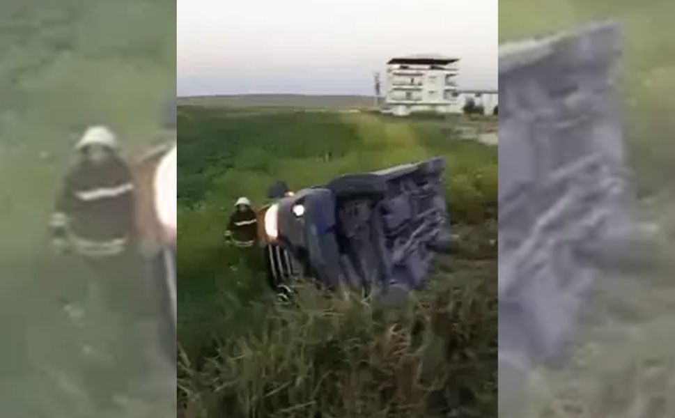 Diyarbakır Bismil’de tur minibüsü devrildi: 7 yaralı