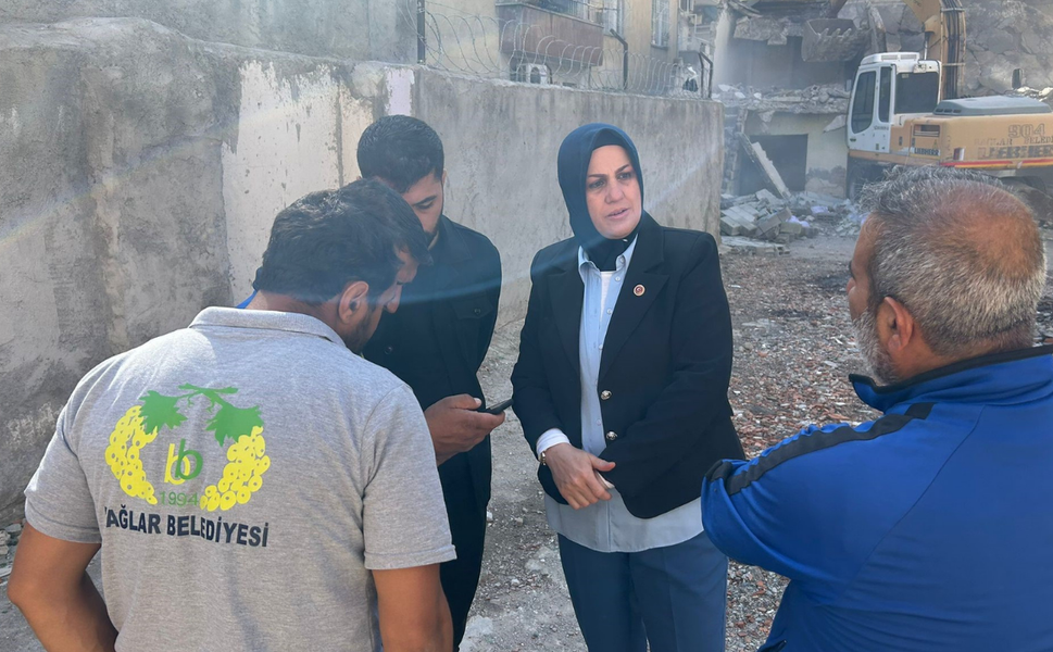 Diyarbakır muradiye mahallesi’nde metruk evler tek tek yıkılıyor