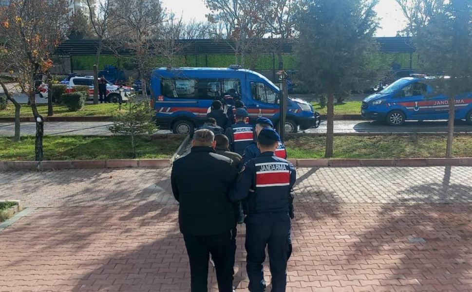 Aksaray’dan Diyarbakır’a uzanan dolandırıcılık zinciri çökertildi