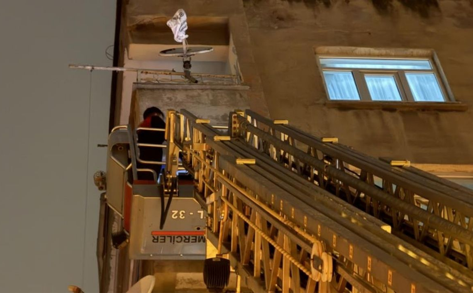 Diyarbakır’da kapısını açmayan çocuk panik yarattı