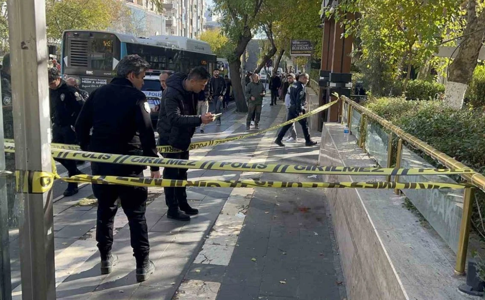 Diyarbakır’da karışıklık: Eşini rahatsız eden adamı ayağından vuruldu