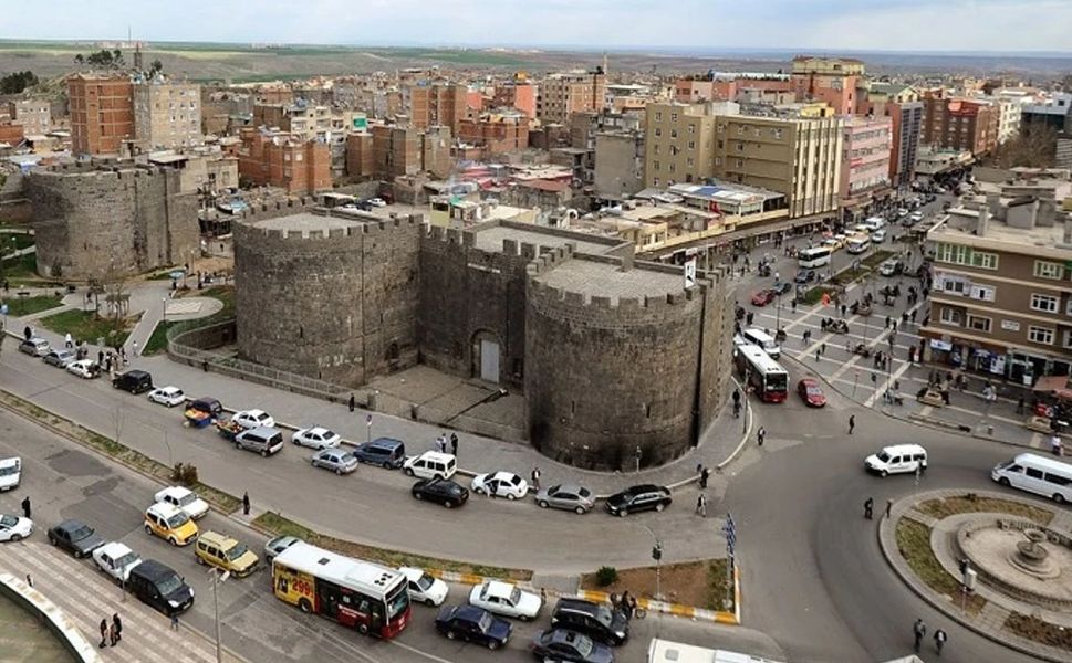 Filistin'e bağlı belediyeden Diyarbakır'a teklif var: Mecliste görüşülecek