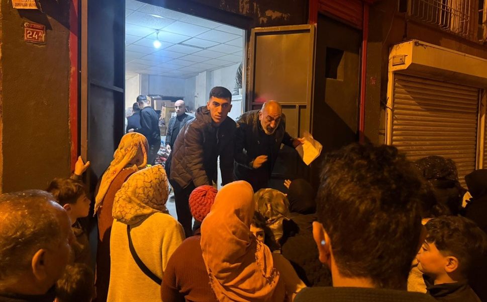 Diyarbakır'da yüzler gülüyor: Ramazan sevinçle geldi