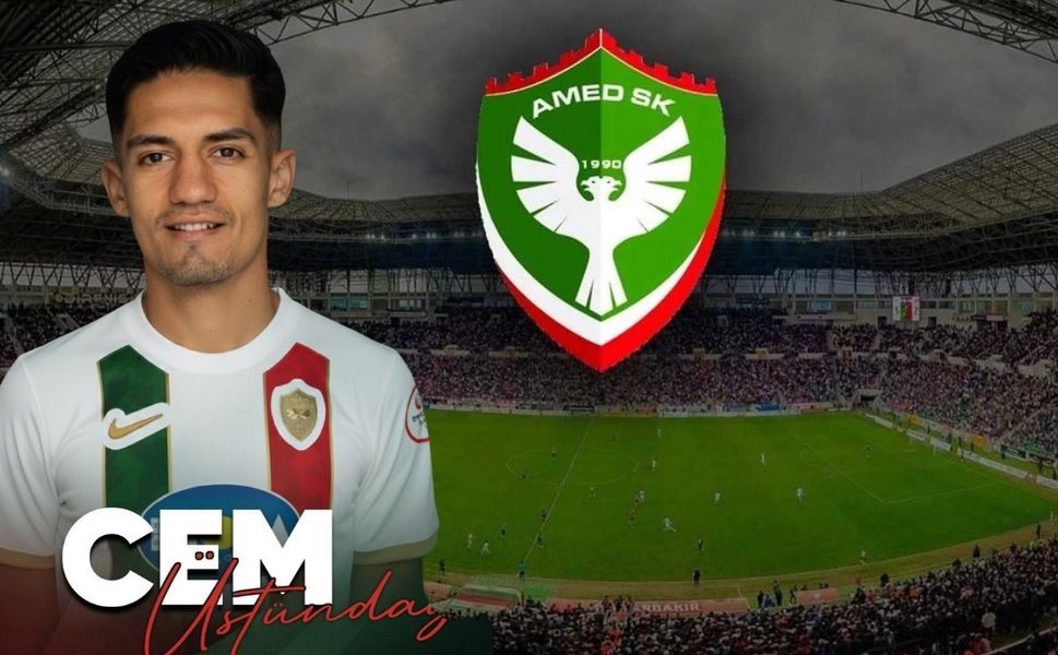 Amedspor'da Cem Üstündağ kaç yıllık imza attı?