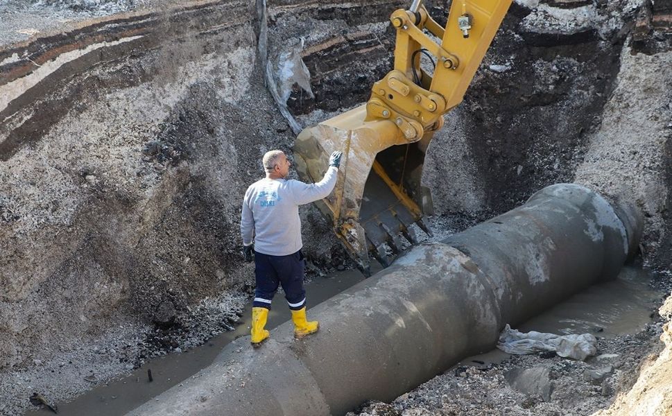 Diyarbakır'da Organize Sanayi Bölgesi'ndeki çökme iki günde giderildi