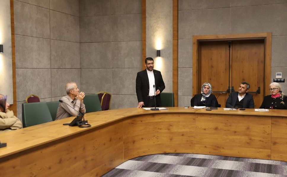 Diyarbakır'da dört farklı din masada barış için buluştu