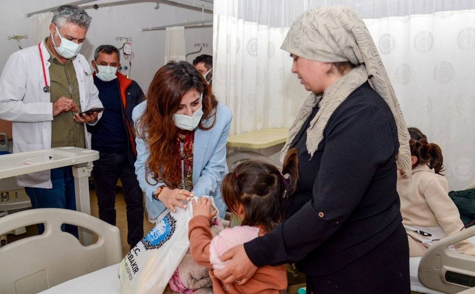 Diyarbakır'da kanser tedavisi gören çocuklara büyük moral: Oyuncaklı sürpriz