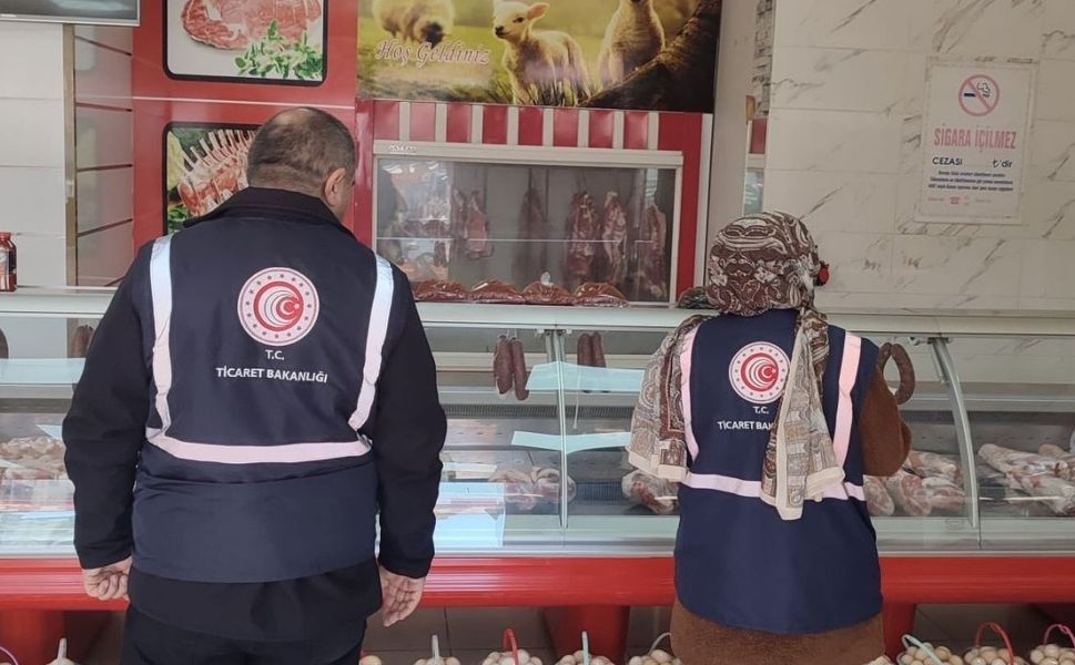 Diyarbakır'da fahiş fiyattan et satan kasaplara ceza yağdı