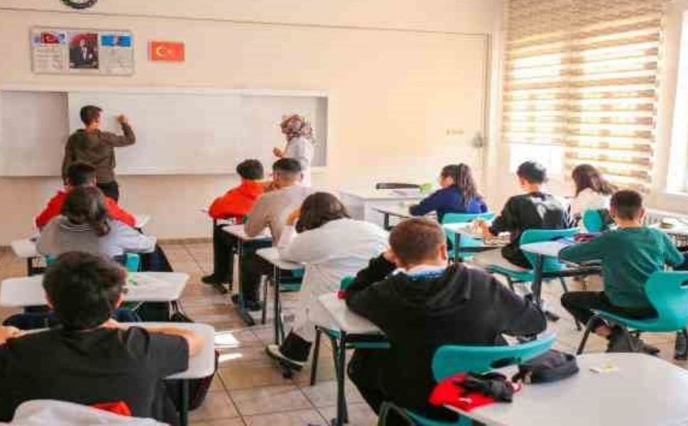 Diyarbakırlı öğrenciler için fırsat: Büyükşehir'den ücretsiz LGS hazırlık kursu