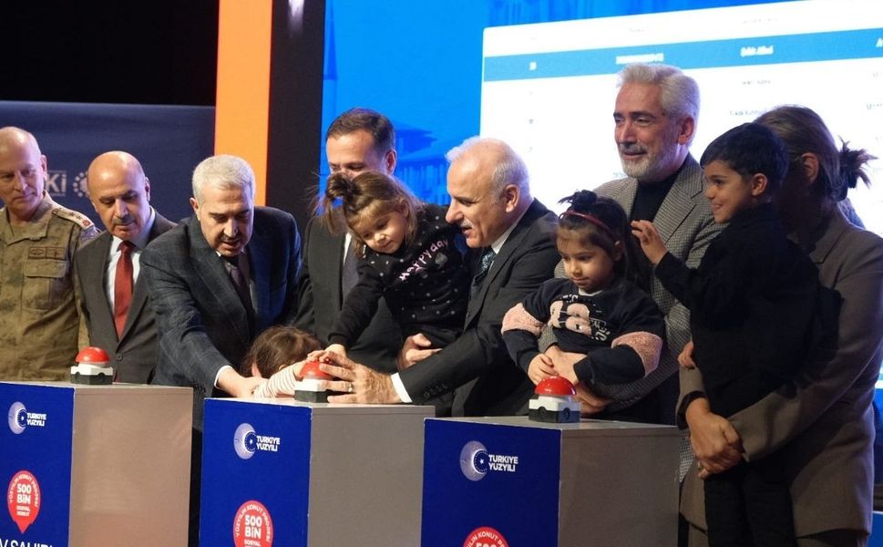 Diyarbakır'da 12 bin 165 kişinin ev hayali gerçek oldu: TOKİ kuraları çekildi