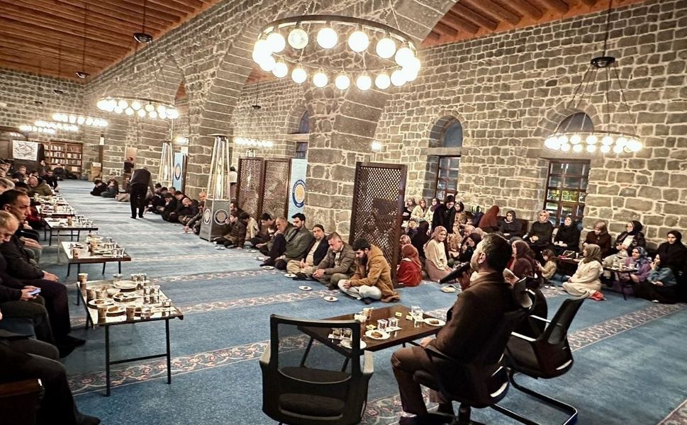 Diyarbakır Ulu Cami'de Ramazan hasbihali: Yüzlerce kişi katıldı