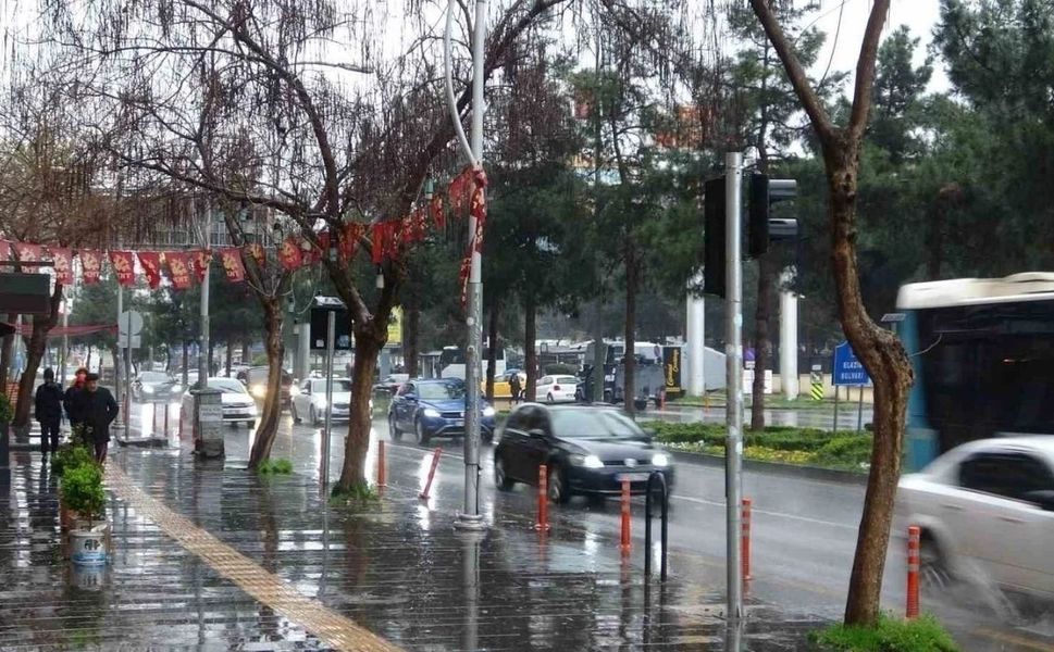 Diyarbakır'da hava birden değişecek: Şemsiyeleri hazırlayın