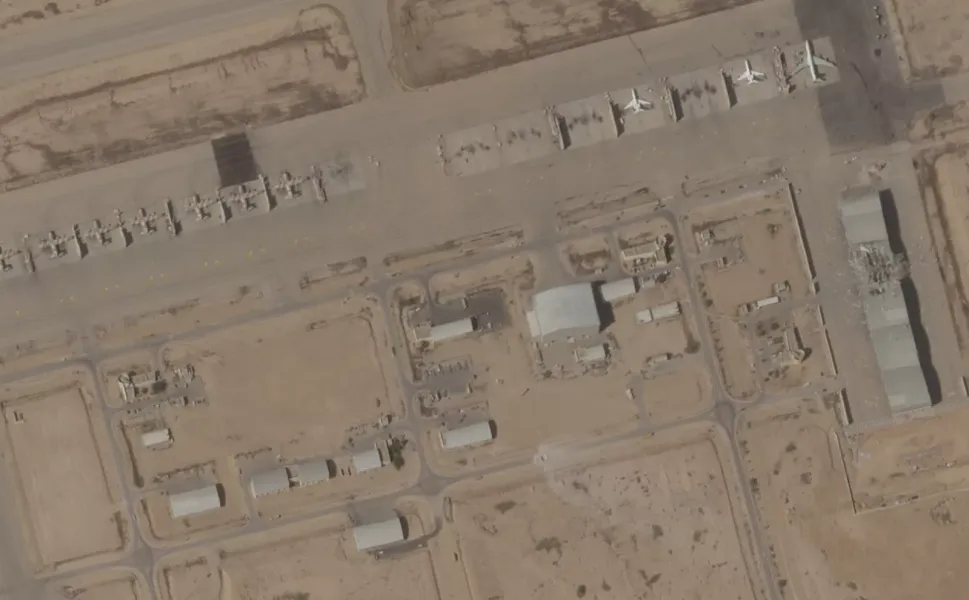 Gökyüzü karardı: İran'da uydu karartması!