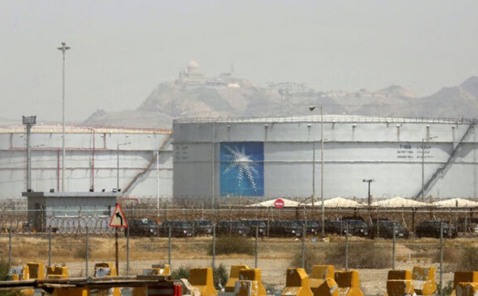 İran, hangi tesisleri vuracağını açıkladı