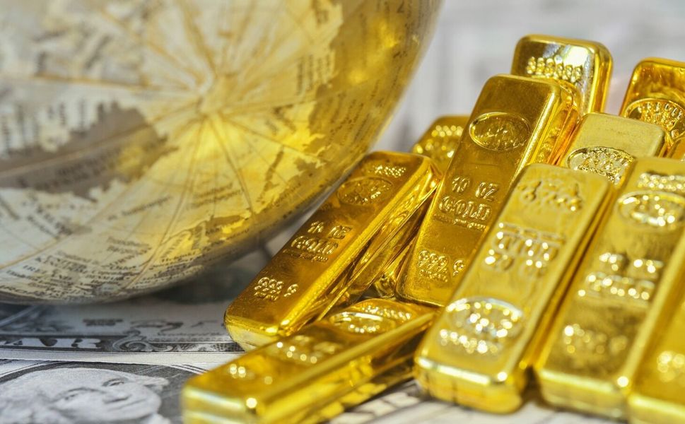 Altın fiyatları savaşın gölgesinde sert düştü