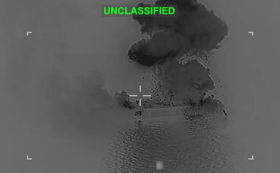 CENTCOM: İran’a ait İHA gemisi vuruldu