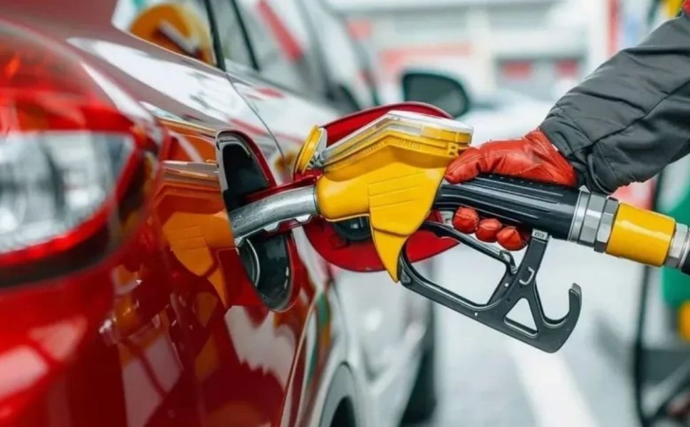 Akaryakıt fiyatları hakkında korku filmi gibi açıklama!