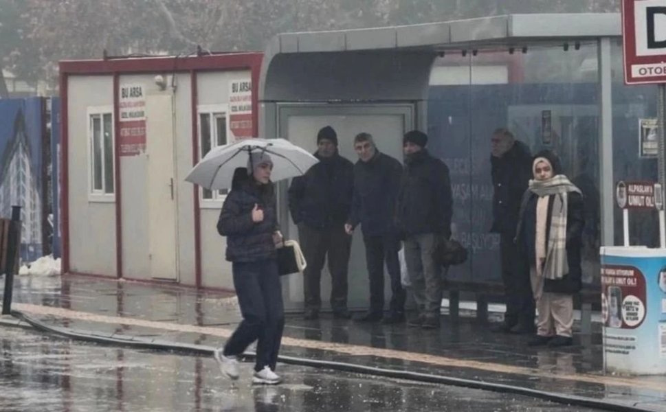 Diyarbakırlılar dikkat: Kuvvetli sağanak yağış uyarısı geldi!