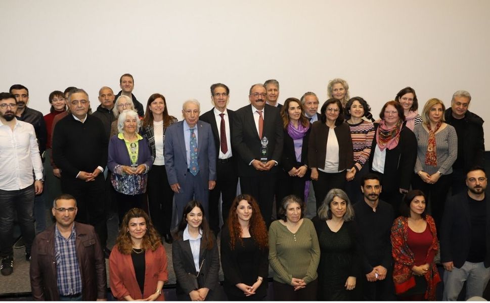 Diyarbakır Tabip Odası'nın Barış, Dostluk ve Demokrasi Ödülü kime verildi? İşte iki isim