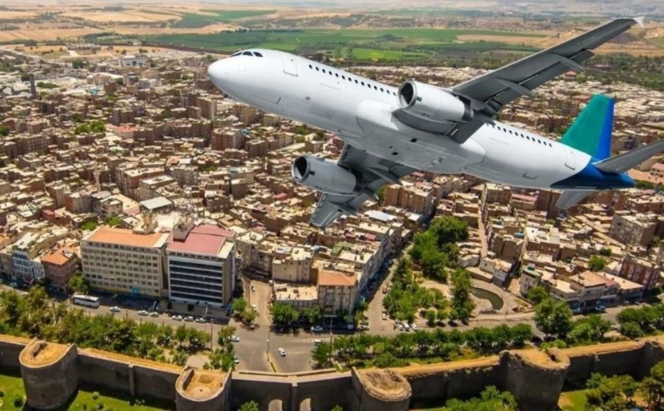 Diyarbakır'da bayram öncesi uçaklar rötarlı: Sebebi belli oldu