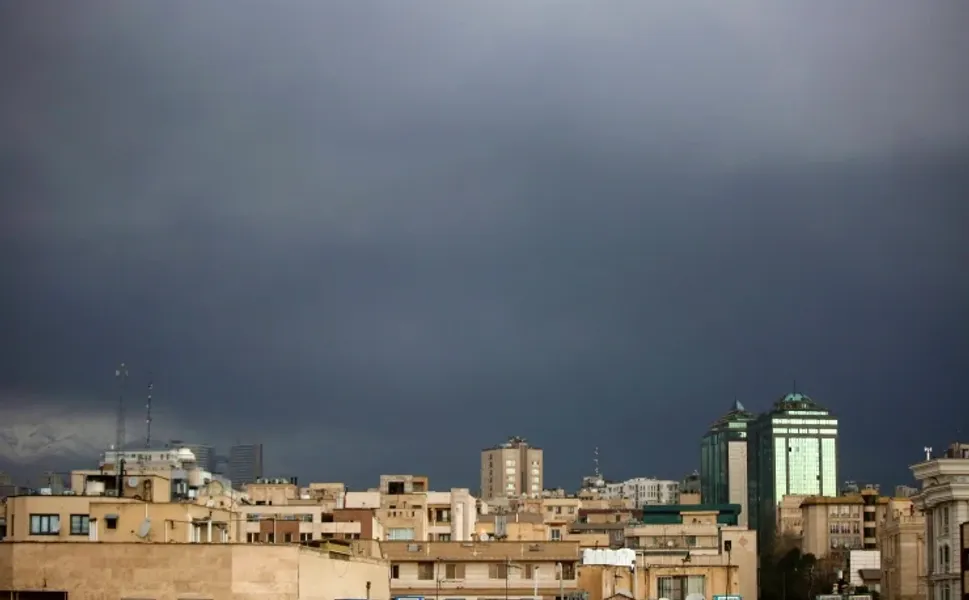 İran'da gökten petrol yağıyor!